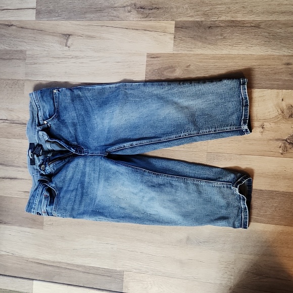 Jean Capris - Picture 2 of 5